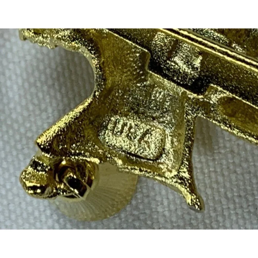 Vintage Avon Gold-Tone Angel Lapel Pin With Bell Design By Robyn Rush USA Made - Picture 6 of 8